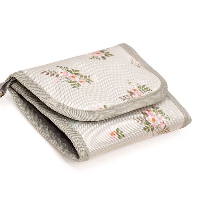 カラフルキャンディスタイルの財布。子供用で、三つ折りで子供用。小学生に人気のキッズウォレット。男の子と女の子兼用で大活躍。