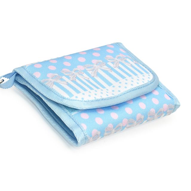 カラフルキャンディスタイルの財布。子供用で、三つ折りで子供用。小学生に人気のキッズウォレット。男の子と女の子兼用で大活躍。