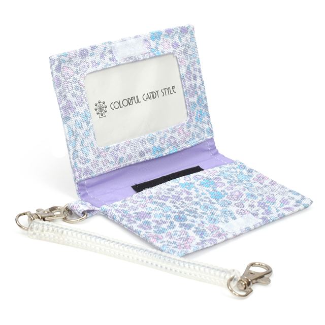 カラフルキャンディスタイルのパスケース。二つ折りでコイルチェーンフック付きの定期入れ。男の子と女の子兼用で大活躍。