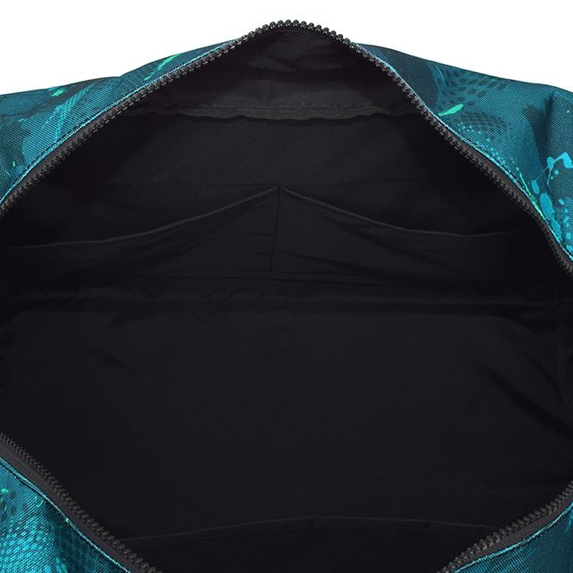 カラフルキャンディスタイルのボストンバッグ。スポーツ合宿や部活動、林間学校、修学旅行はもちろん、アウトドアや防災用としても大活躍。