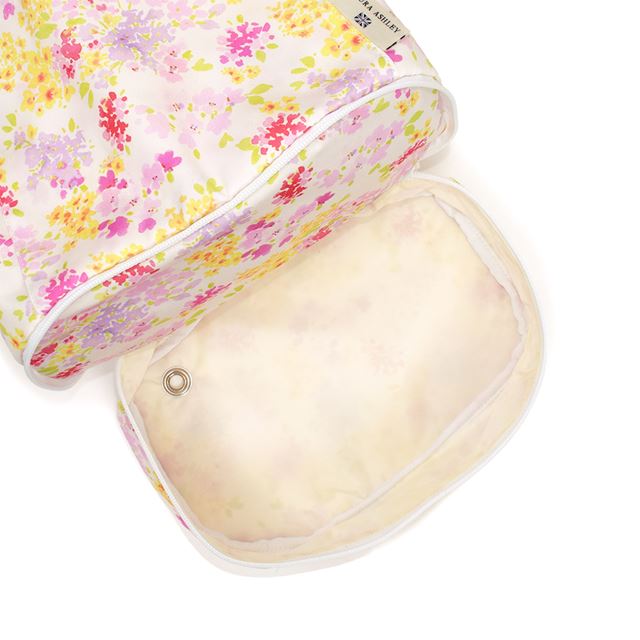 カラフルキャンディスタイルのプールバッグ ナップサックタイプ。サンダルやスイムキャップ・ゴーグル・小物などを上段下段で分けて収納できる便利構造。中身が透けない生地なので安心です。