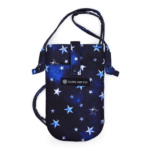 やわらかく軽やかな、おしゃれ「はっ水」スマホショルダー。キッズの自由な行動や成長をサポート！もっと身軽に、安心して、アクティブに動き回ることができる新定番ポシェットです。