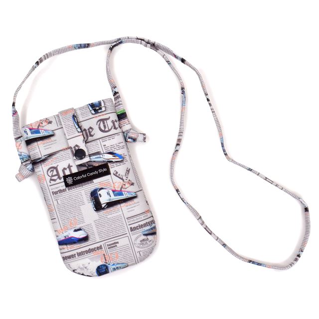 やわらかく軽やかな、おしゃれ「はっ水」スマホショルダー。キッズの自由な行動や成長をサポート！もっと身軽に、安心して、アクティブに動き回ることができる新定番ポシェットです。