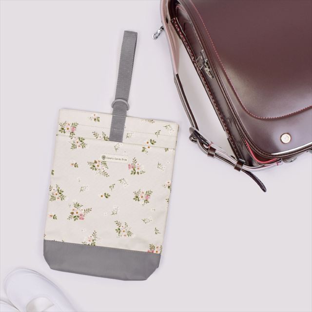 カラフルキャンディスタイルの入園入学4点セット。男の子・女の子兼用で、レッスンバッグ・シューズケース・巾着袋など、通園・通学に大活躍アイテム満載。