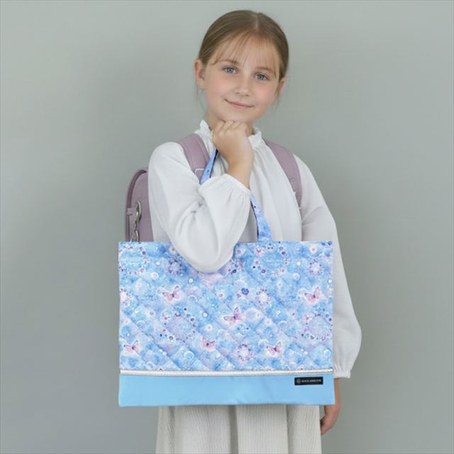 カラフルキャンディスタイルの入園入学4点セット。男の子・女の子兼用で、レッスンバッグ・シューズケース・巾着袋など、通園・通学に大活躍アイテム満載。