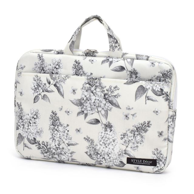 スタイルデコールのPCケース。ノートパソコンが収納できる、かわいいカバー。北欧やボタニカルなど、おしゃれな柄がたくさん。