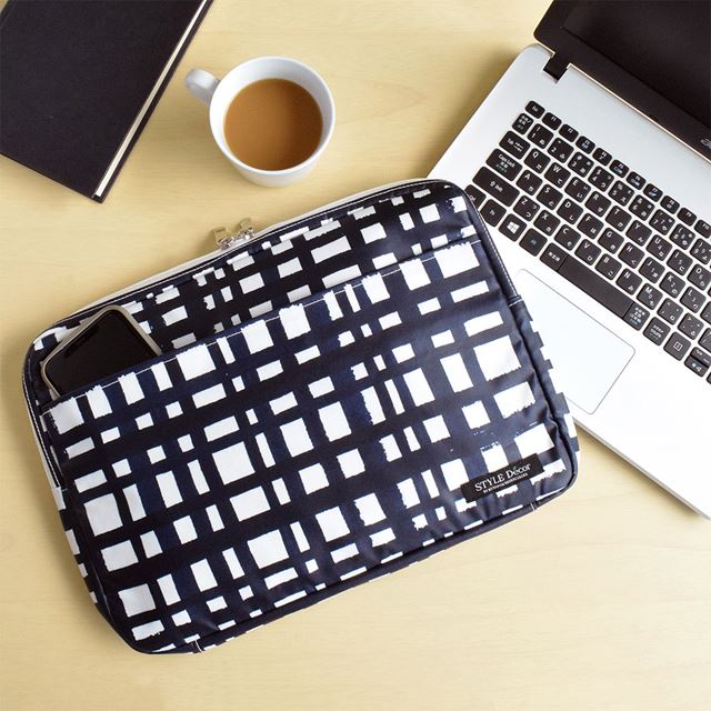 アウトレット パソコンケース Mサイズ (13.3インチ) リーフスケッチ