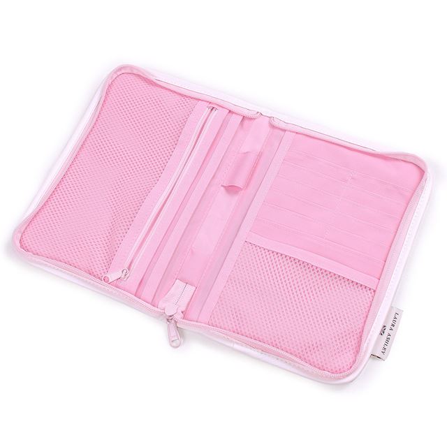 ゆうパケット対応 アウトレット LAURA ASHLEY 母子手帳ケース(ファスナータイプ) Amelie