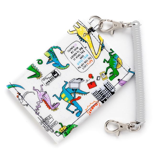 アウトレット パスケース 恐竜タウンは大忙し