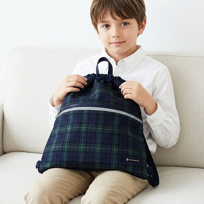 カラフルキャンディスタイルのナップサック。小学生に人気で、持ち手付きのおしゃれな体操服入れ。男の子と女の子兼用で大活躍。