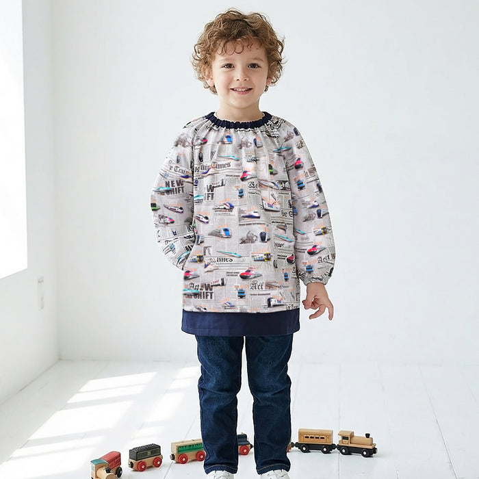 カラフルキャンディスタイルの長袖スモック。汚れを気にせず作業できる長袖タイプ。幼稚園や保育園、自宅、屋外での遊び着に最適です。