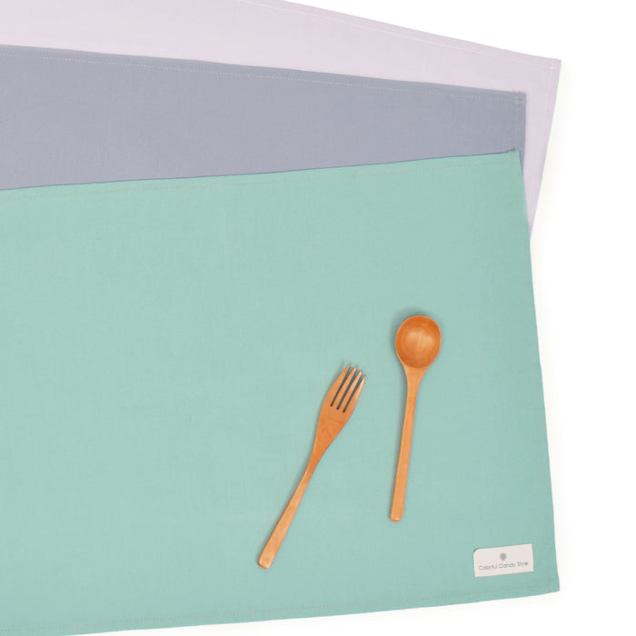 カラフルキャンディスタイルのランチョンマット(25cm×35cm) 2枚セット。小学校低学年・高学年の子どもに最適なサイズ♪通園・通学時にかさ張らない一枚仕立ての布製プレースマット。