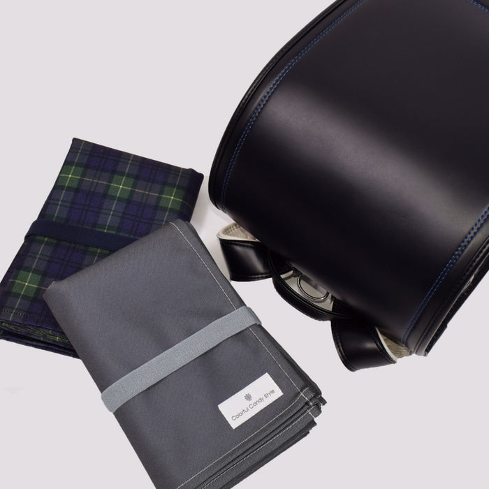 カラフルキャンディスタイルのレジャーシート。こども1人用のコンパクトサイズ。男の子と女の子兼用で運動会、遠足などで大活躍。