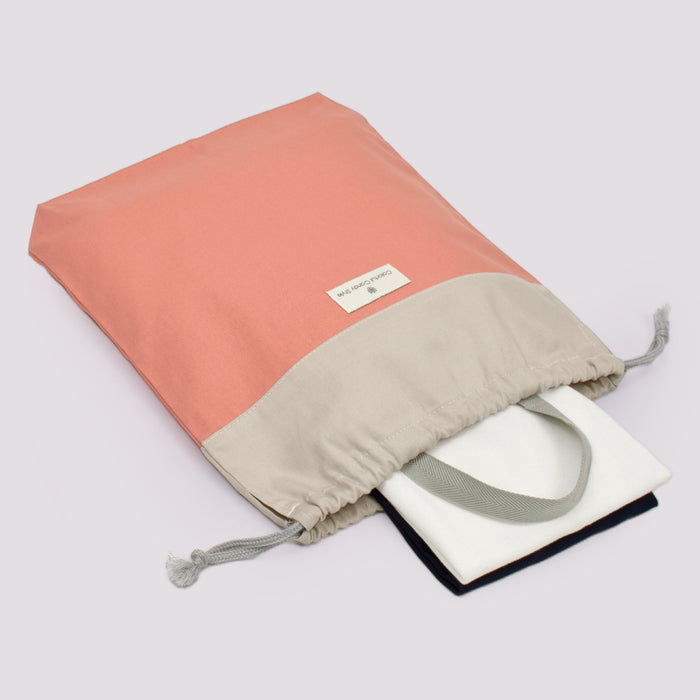 カラフルキャンディスタイルの体操服袋。子供用で、体操服やお着替えが入る巾着袋。男の子と女の子兼用で大活躍。