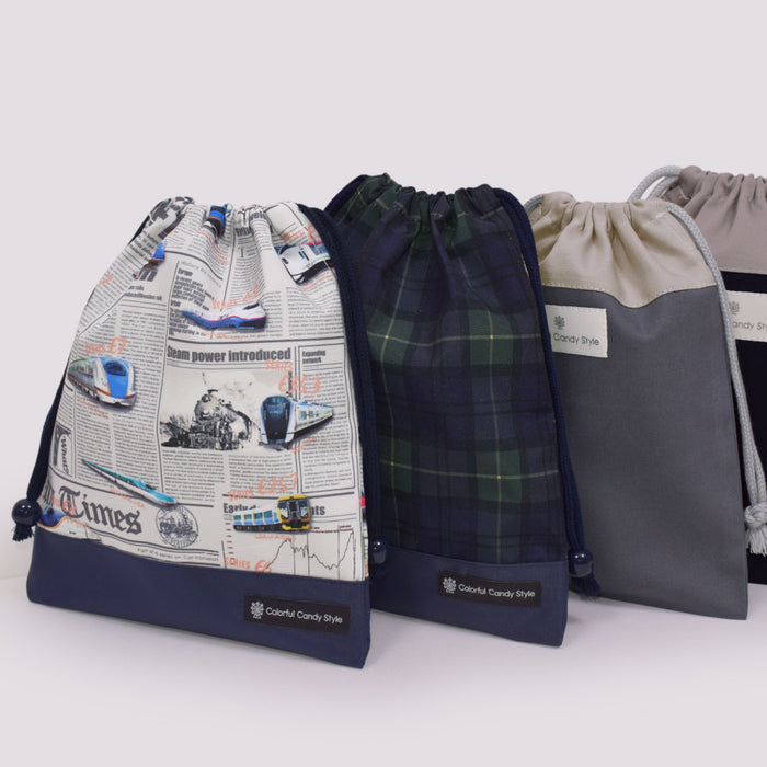 カラフルキャンディスタイルの給食袋。子供用で、ランチョンマットやお箸が入るおしゃれな巾着袋。男の子と女の子兼用で大活躍。