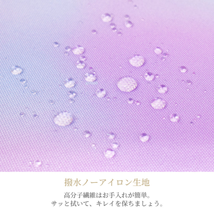 カラフルキャンディスタイルのコップ袋。持ち手付きのコップがすっぽり入り、楽に出し入れできます。かわいいマチ付きミニ巾着です。