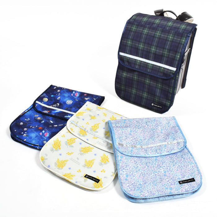 カラフルキャンディスタイルのマチ付きレッスンバッグ。快適さを追求した新素材は、耐久性のある軽い素材なので、毎日使うレッスンバッグに最適です。