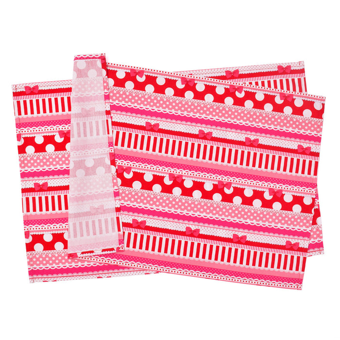 カラフルキャンディスタイルのランチョンマット。綿の布製で、便利な子供用大きめタイプ。男の子と女の子兼用で給食でも大活躍。