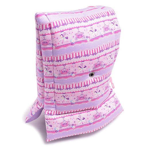カラフルキャンディスタイルの防災頭巾。椅子固定ゴム付きで、座布団にもなる便利な防災ずきん。男の子と女の子兼用で大活躍。